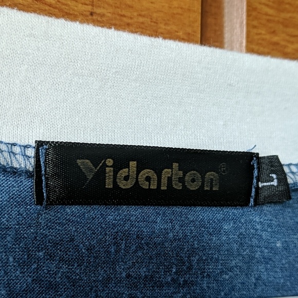 Blue and white V-neck tee - Picture 2 of 2